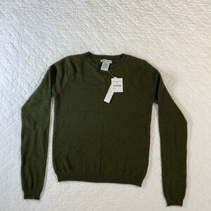 Sweet Romeo Women’s Sweater Size Small NWT – Olive Green – Rayon Blend (G1)